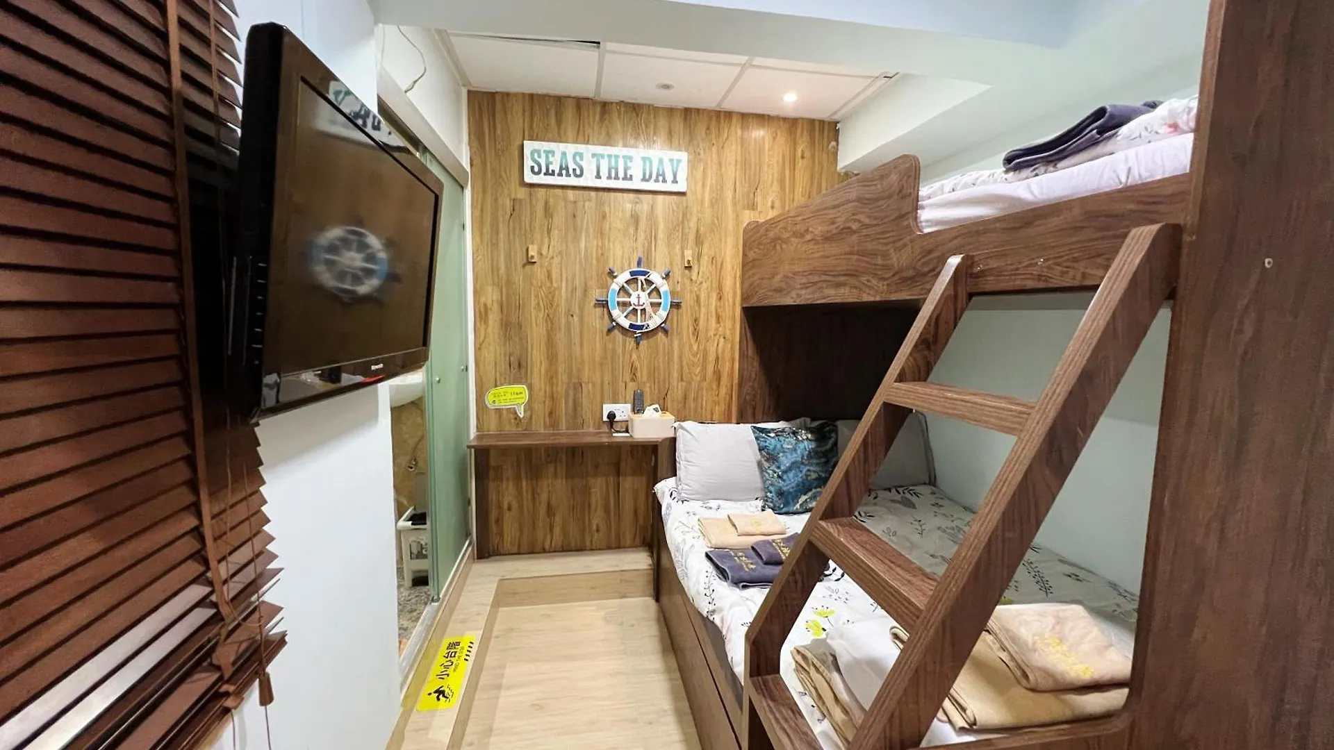 Amu Dreamhouse 阿木旅舍 Hostel Hong Kong China