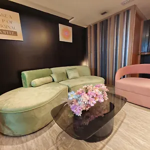 Metacity Mk 名廸旺角 Hongkong